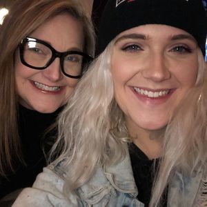 Meet your Posher, Chrissy